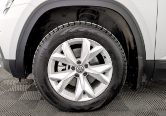 Подержанный автомобиль Volkswagen Teramont 2019 года (18 фото)