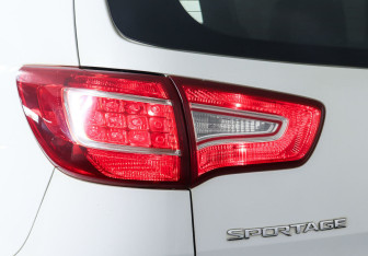 Подержанный автомобиль Kia Sportage 2012 года (8 фото)