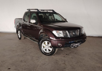 Подержанный автомобиль Nissan Navara (Frontier) 2008 года (3 фото)
