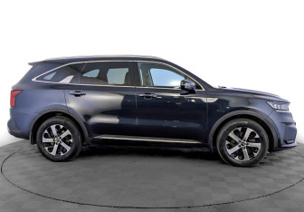 Подержанный автомобиль Kia Sorento 2021 года (4 фото)