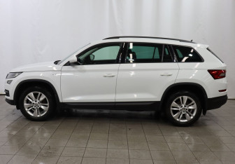 Подержанный автомобиль Skoda Kodiaq 2022 года (8 фото)