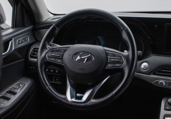 Подержанный автомобиль Hyundai Palisade 2021 года (16 фото)