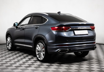 Подержанный автомобиль Geely Tugella 2021 года (7 фото)