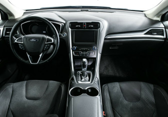 Подержанный автомобиль Ford Mondeo Wagon 2018 года (6 фото)