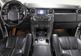 Подержанный автомобиль Land Rover Discovery 2014 года (14 фото)