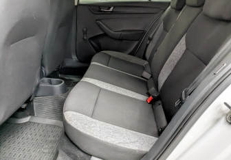 Подержанный автомобиль Skoda Rapid Liftback 2021 года (12 фото)