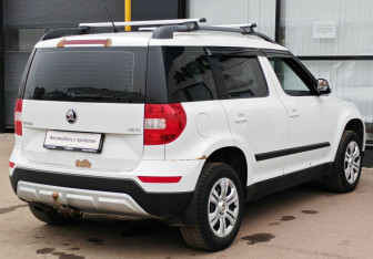 Подержанный автомобиль Skoda Yeti 2015 года (5 фото)