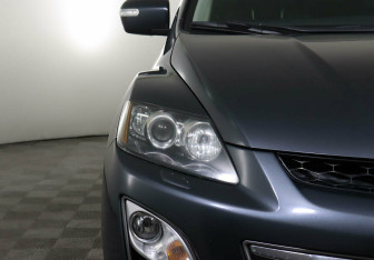 Подержанный автомобиль Mazda CX-7 2011 года (6 фото)
