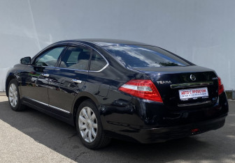 Подержанный автомобиль Nissan Teana 2008 года (7 фото)