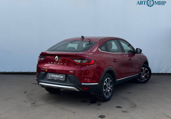 Подержанный автомобиль Renault Arkana 2020 года (8 фото)