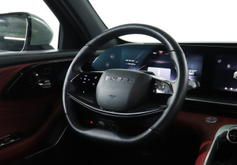 Подержанный автомобиль Exeed RX 2023 года (15 фото)