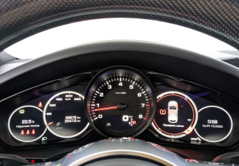 Подержанный автомобиль Porsche Cayenne 2021 года (16 фото)