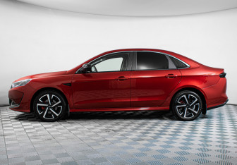 Подержанный автомобиль Kaiyi E5 2023 года (8 фото)