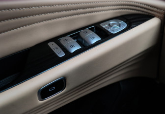 Подержанный автомобиль Jaecoo J8 2024 года (22 фото)