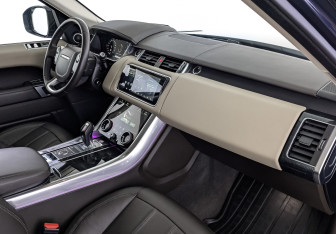 Подержанный автомобиль Land Rover Range Rover Sport 2021 года (13 фото)
