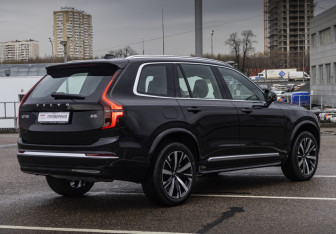 Новый Volvo XC90 2025 (8 фото)