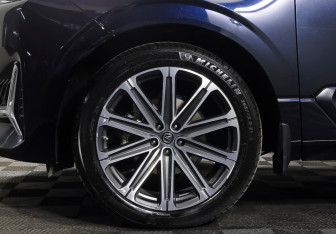 Подержанный автомобиль Changan UNI-K 2023 года (27 фото)