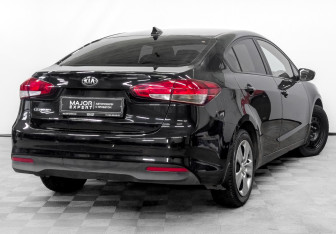 Подержанный автомобиль Kia Cerato Sedan 2019 года (5 фото)