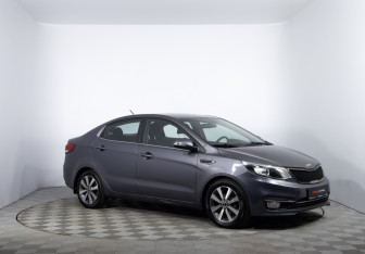 Подержанный автомобиль Kia Rio Sedan 2015 года (3 фото)