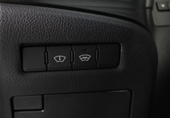 Подержанный автомобиль Lexus ES 2019 года (24 фото)