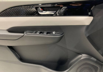 Подержанный автомобиль Evolute i-PRO 2022 года (18 фото)