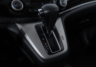 Подержанный автомобиль Honda CR-V 2013 года (10 фото)