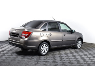 Подержанный автомобиль LADA (ВАЗ) Granta Sedan 2019 года (5 фото)