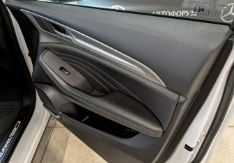 Подержанный автомобиль Haval F7 2021 года (23 фото)