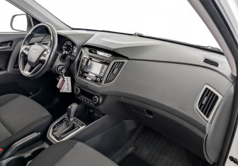 Подержанный автомобиль Hyundai Creta 2016 года (11 фото)
