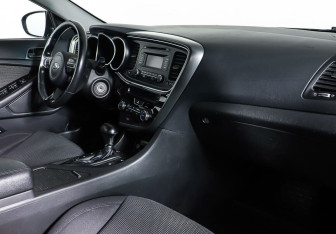 Подержанный автомобиль Kia Optima Sedan 2015 года (9 фото)
