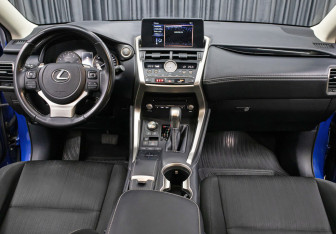 Подержанный автомобиль Lexus NX 2021 года (14 фото)