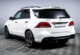 Подержанный автомобиль Mercedes-Benz GLE AMG 2016 года (7 фото)