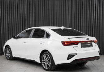 Подержанный автомобиль Kia Cerato Sedan 2020 года (7 фото)