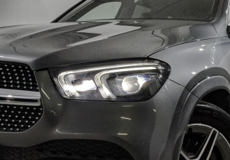 Подержанный автомобиль Mercedes-Benz GLE 2021 года (26 фото)