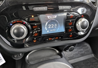 Подержанный автомобиль Nissan Juke 2018 года (20 фото)