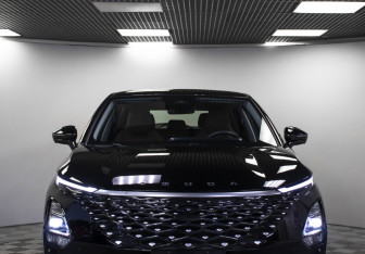 Подержанный автомобиль Omoda C5 2023 года (28 фото)