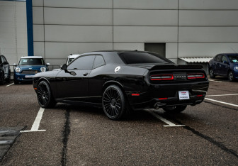 Подержанный автомобиль Dodge Challenger 2020 года (7 фото)