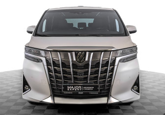 Подержанный автомобиль Toyota Alphard 2021 года (2 фото)