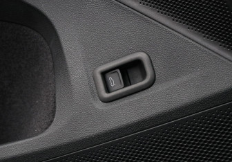 Подержанный автомобиль Volkswagen Tiguan 2025 года (23 фото)