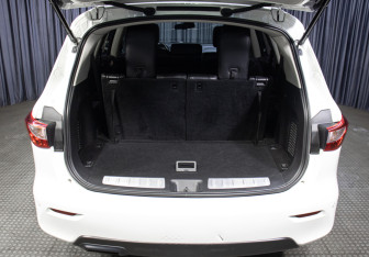 Подержанный автомобиль Infiniti QX60 2014 года (11 фото)