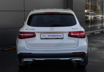 Подержанный автомобиль Mercedes-Benz GLC Coupe 2016 года (6 фото)
