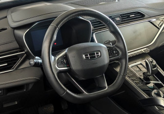Подержанный автомобиль Geely Atlas Pro 2023 года (12 фото)