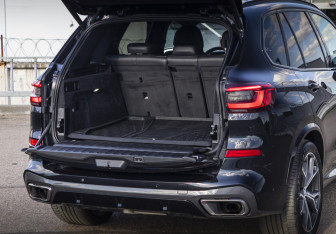 Подержанный автомобиль BMW X5 2019 года (25 фото)