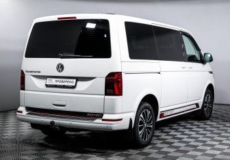 Подержанный автомобиль Volkswagen Transporter Minivan 2021 года (5 фото)