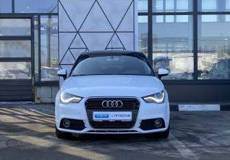 Подержанный автомобиль Audi A1 2013 года (2 фото)
