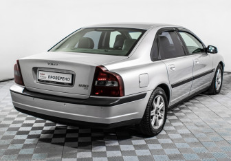 Подержанный автомобиль Volvo S80 1999 года (5 фото)
