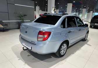 Подержанный автомобиль LADA (ВАЗ) Granta Sedan 2014 года (3 фото)