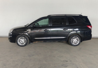 Подержанный автомобиль SsangYong Stavic 2013 года (7 фото)