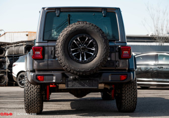 Новый Jeep Wrangler 2025 (4 фото)