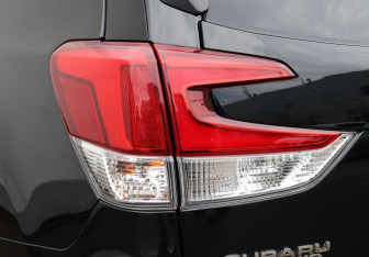Подержанный автомобиль Subaru Forester Suv 2021 года (25 фото)